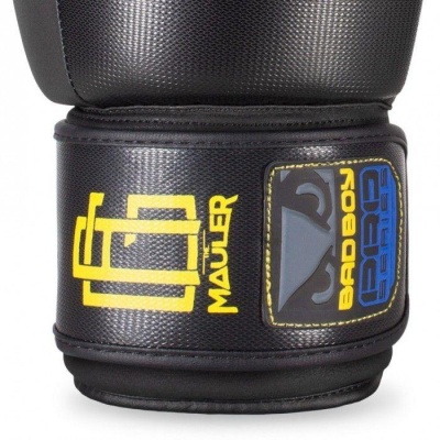 Боксерские перчатки Bad Boy Series 3.0 Mauler