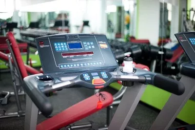 Беговая дорожка AeroFit 8700ТM-PRO